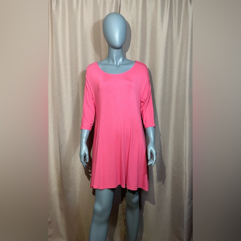 NWT Umgee Medium Vibrant Pink Mini Dress With Pockets